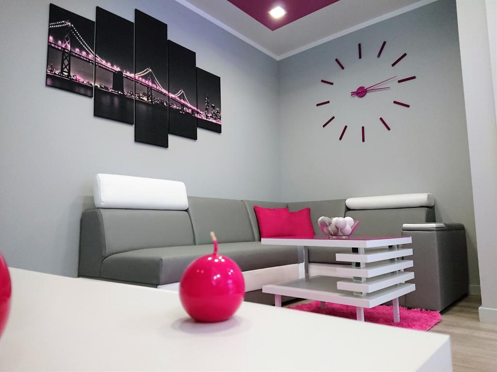 Apartament Exclusive Lägenhet Kielce Exteriör bild