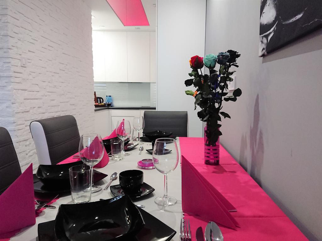 Apartament Exclusive Lägenhet Kielce Exteriör bild