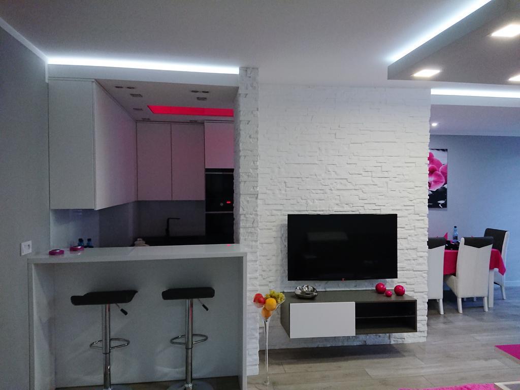 Apartament Exclusive Lägenhet Kielce Exteriör bild